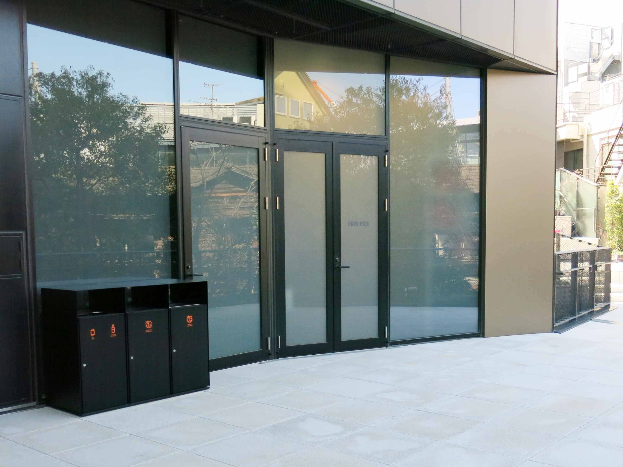 特注70Ｌ屋外用ダストボックス 外観